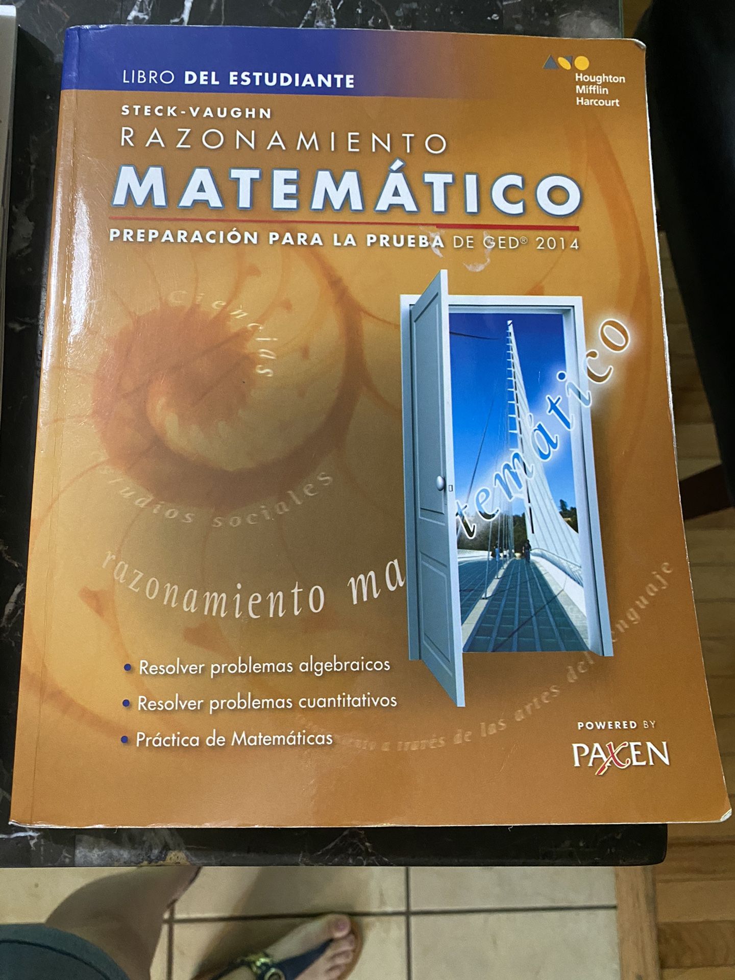 Vendo mi libro de matemáticas en buenas condiciones