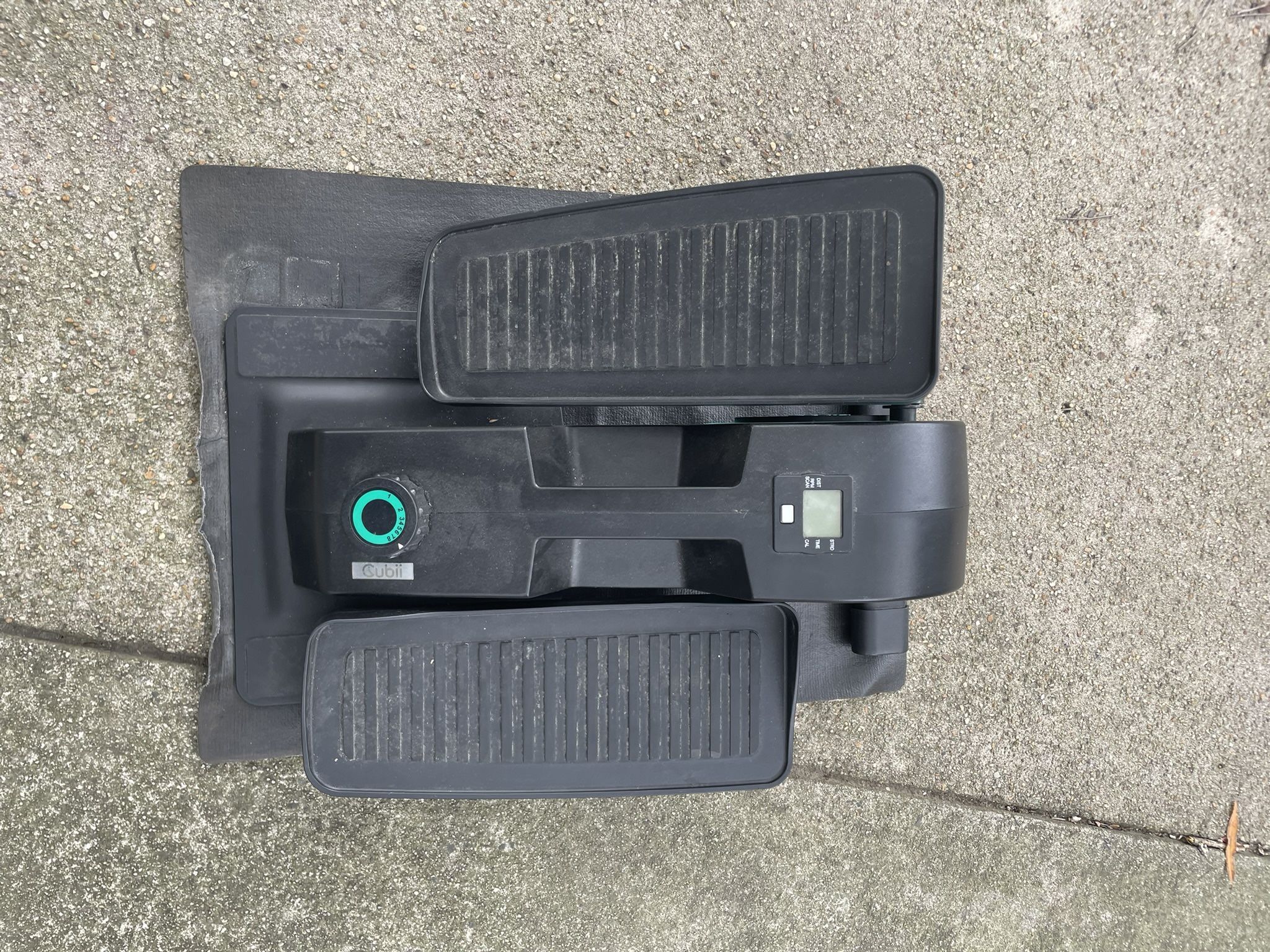 Cubii Sit Down Elliptical Exercise Machine 