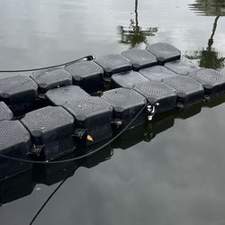 Jet Dock cubes for floating Jet Dock