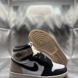 Air Jordan 1 High Latte 
