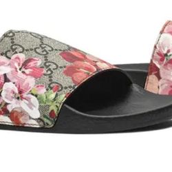 Gucci Slides. Size 39