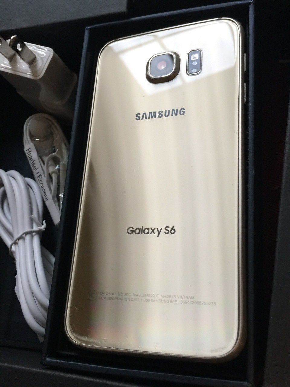 Samsung Galaxy S6 - excellent condition, factory unlocked, clean IMEI