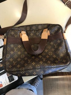 Louis Vuitton Ladies Bag for Sale in Hollywood, CA - OfferUp