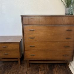 Vintage Burnetts Mid-Century Modern Dresser & Nightstand Set 