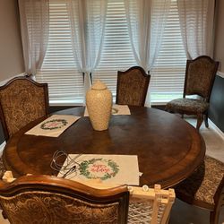 Dining Room Table 6 Chairs