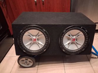 12 Kicker CVR Dual Subwoofer  Box