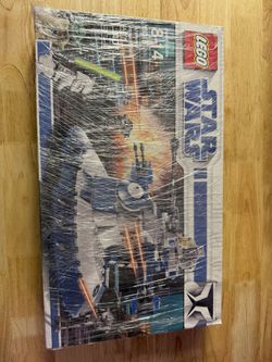 ARMORED ASSAULT TANK AAT LEGO SET