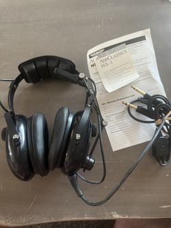 Pilot Headset Durability - 23 dB Noise Reduction - Noise-Canceling Mic - Stereo/Mono - Gold-Plated Plugs Essential Aviation Head