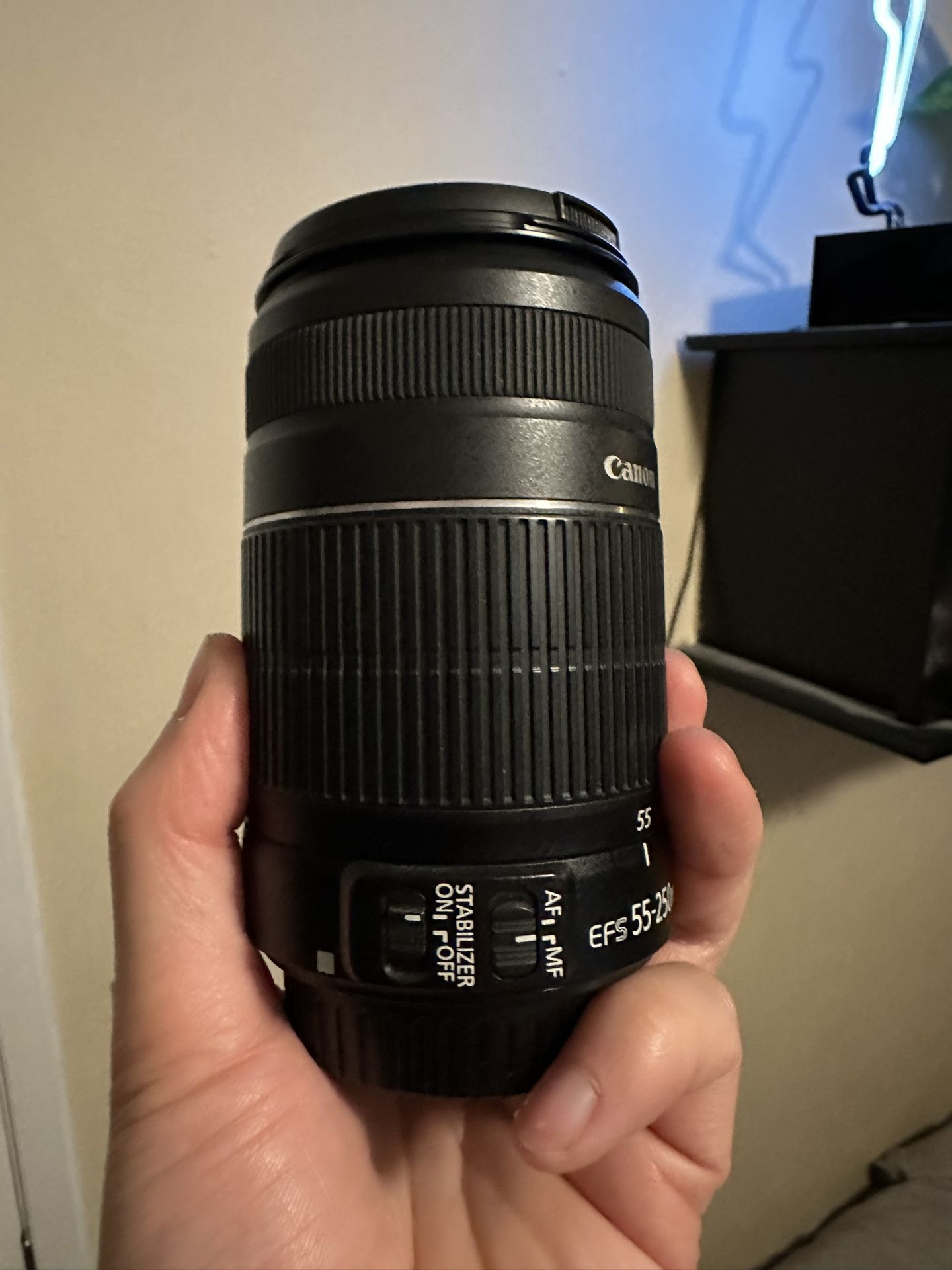 🚨 Canon EF-S 55-250mm IS II Lens 🚨