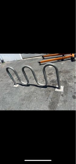 Wave Style Metal Bike Rack