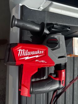 Milwaukee Fuel Rotary Hammer