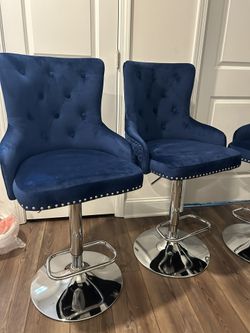 Adjustable Bar Stool