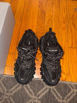 Balenciaga track