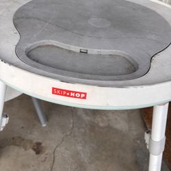 Skip Hop Children’s Adjustable Table. 