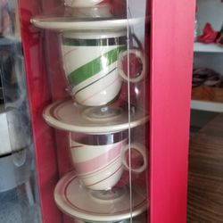 2007 Starbucks Set Of 4 Peppermint Swirl Tea Cup And Saucer Set