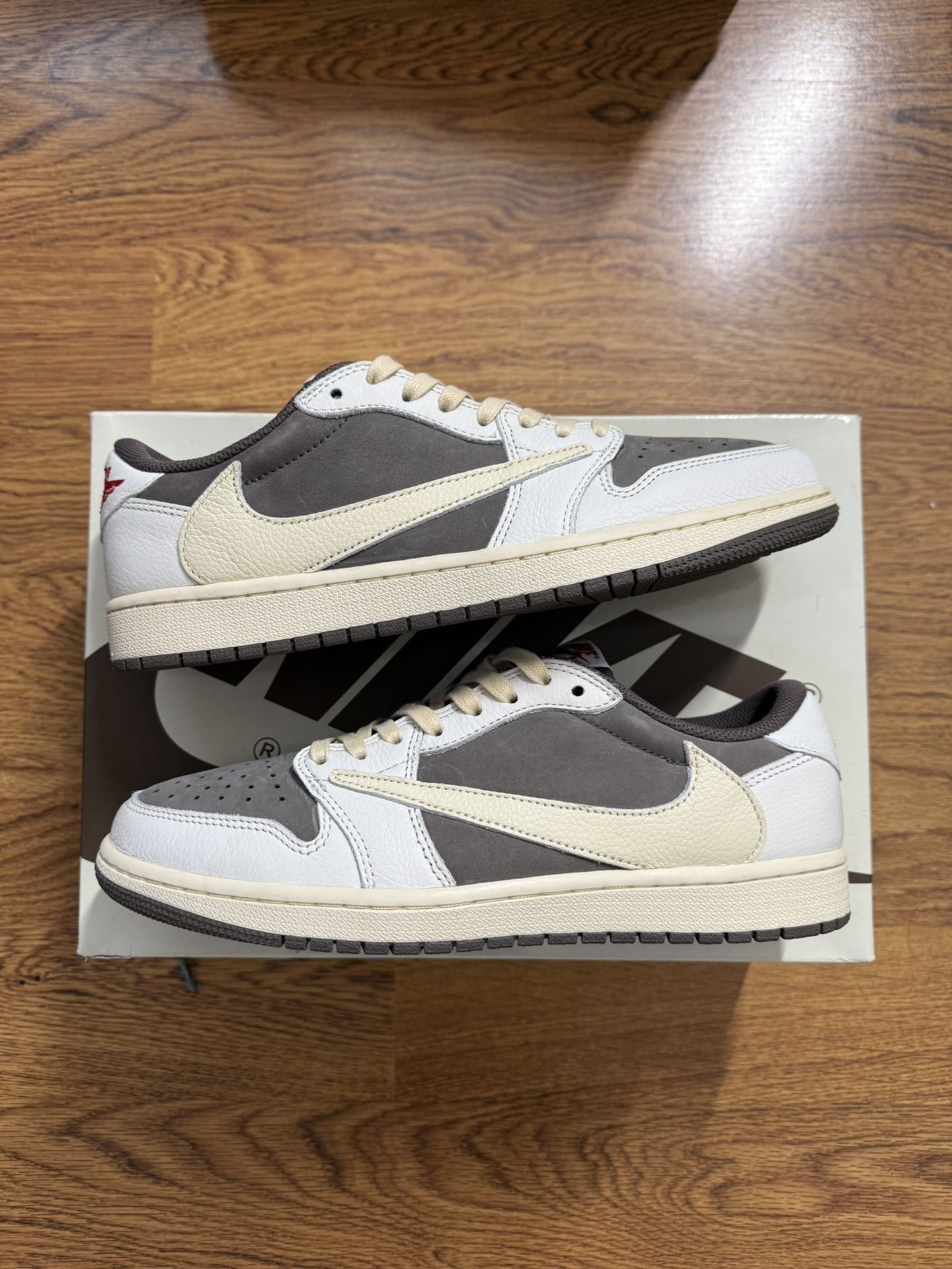 2022 Travis Scott Air Jordan 1 Low “Reverse Mocha”