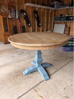 Pier 1 Table with chairs