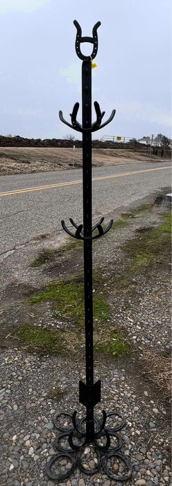 Western Decor T post Horseshoe Hat Rack