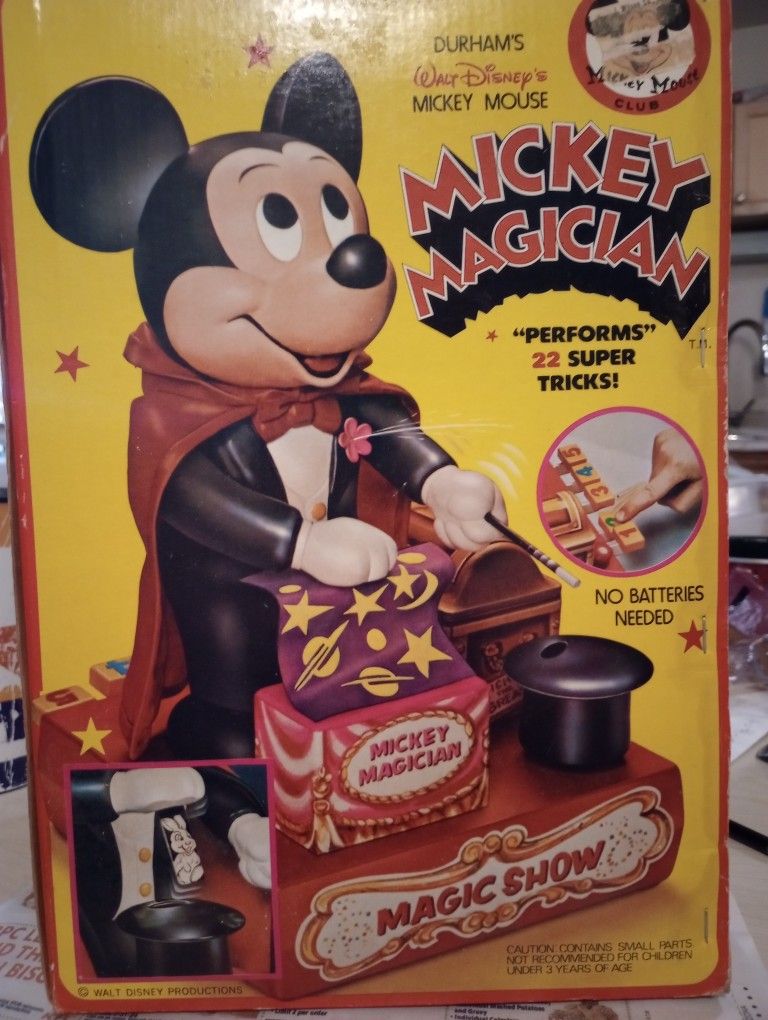 19 76 Mickey Magician