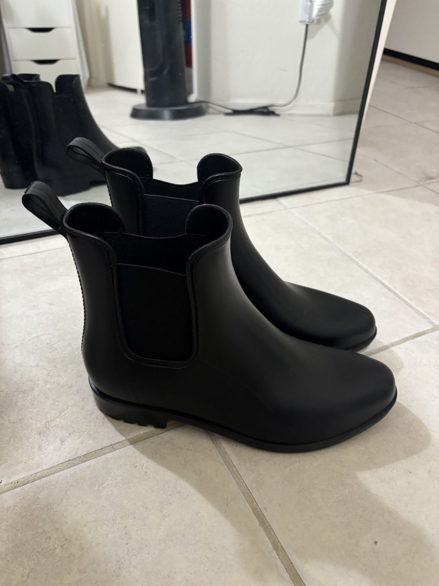 Chelsea Boots Size 9 