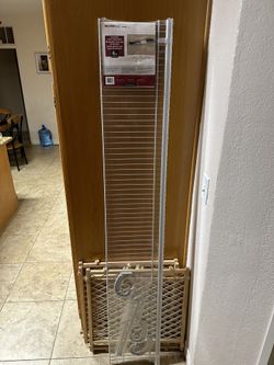 ClosetMaid Shelf Kit With Rod