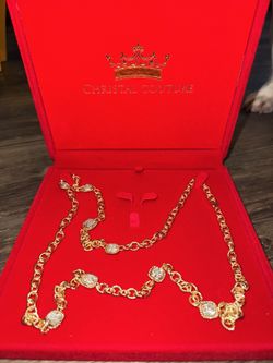 Brand NewJuicy Couture Diamond Gold Necklace 