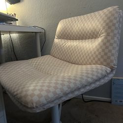 Pink Desk Chair