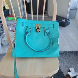 NEW UNUSED MICHAEL KORS TURQUOISE LEATHER HANDBAG/SHOULDER BAG LARGE LOTS OF POCKETS