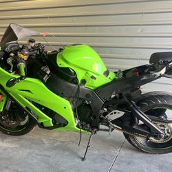 2011 Kawasaki Zx10