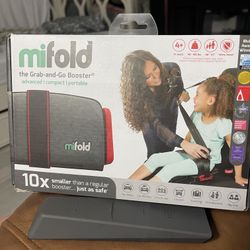 BOOSTER SEAT( MIFOLD)