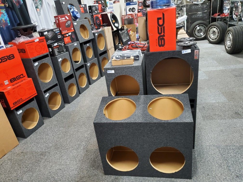 BRAND NEW DS18 DOOR SPEAKERS 6X9'S