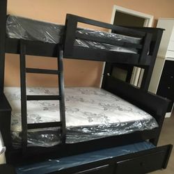 Bunk Bed Pinewood New With Mattress Twin Full Full New $1249