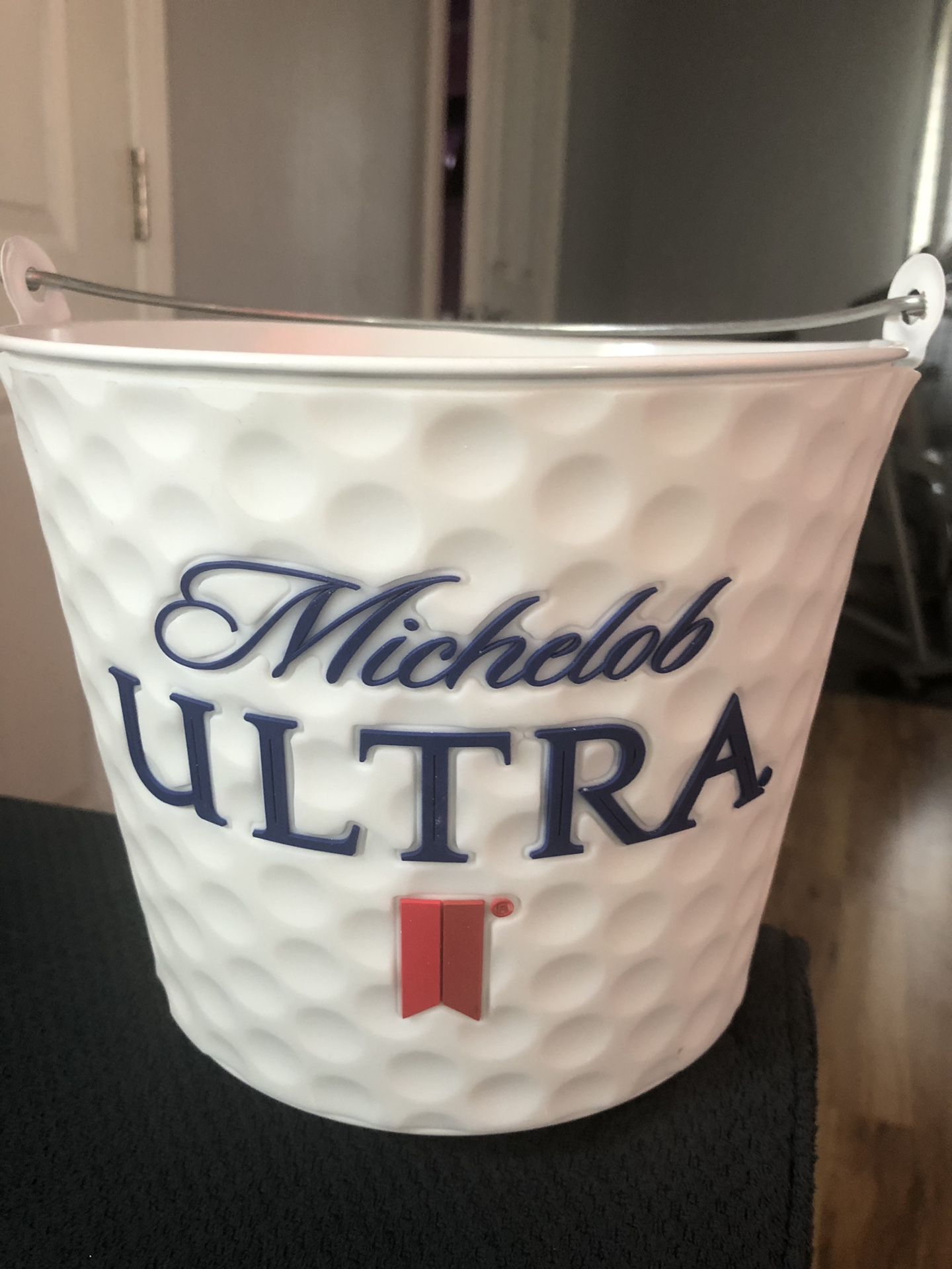 Michelob Ultra High End Metal Ice Bucket Golf Ball Rubber Finish BRAND NEW