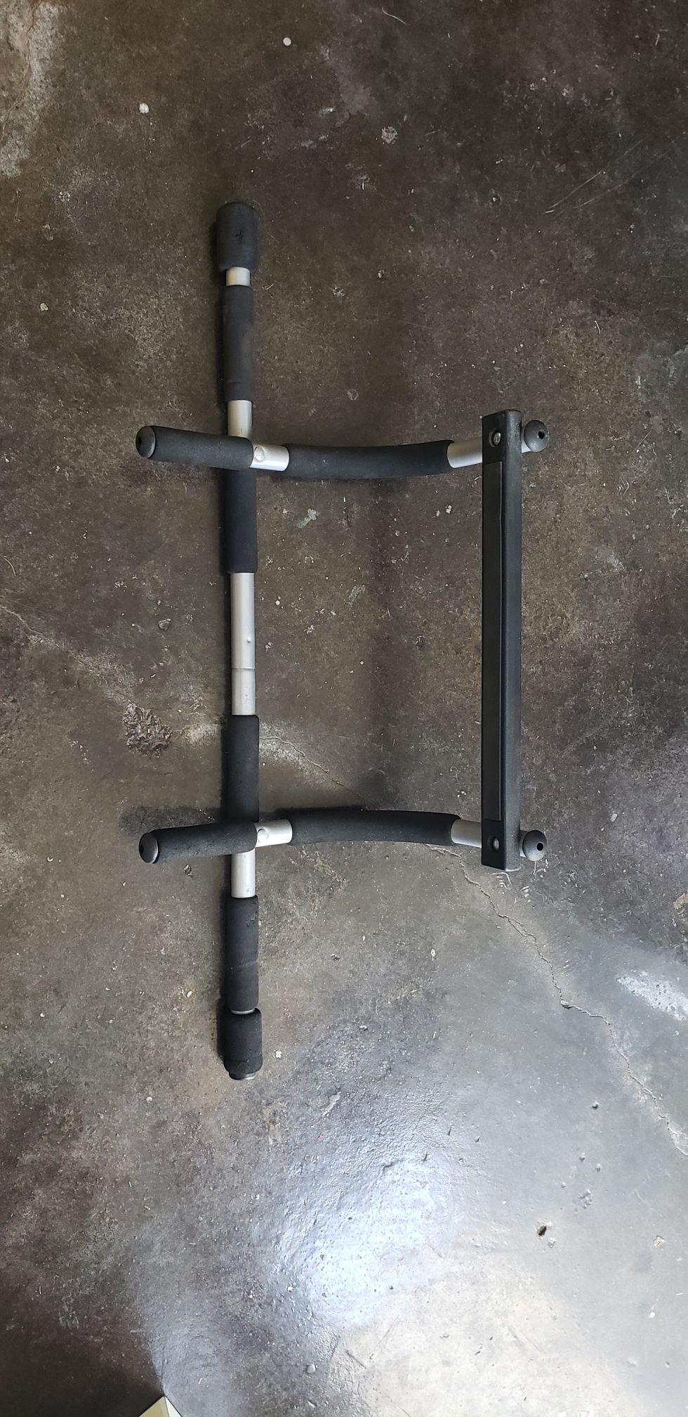 Pull up bar, perfect pull up, home gym, exercise equipment