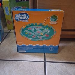 Sprinkler Splash Pad!!