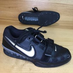 Nike Romaleos 2 Mens weight lifting shoe size 10.5