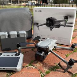 DJI Air 3s With Fly More
Combo