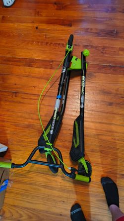 Fliker Carve Scooter Black and Green