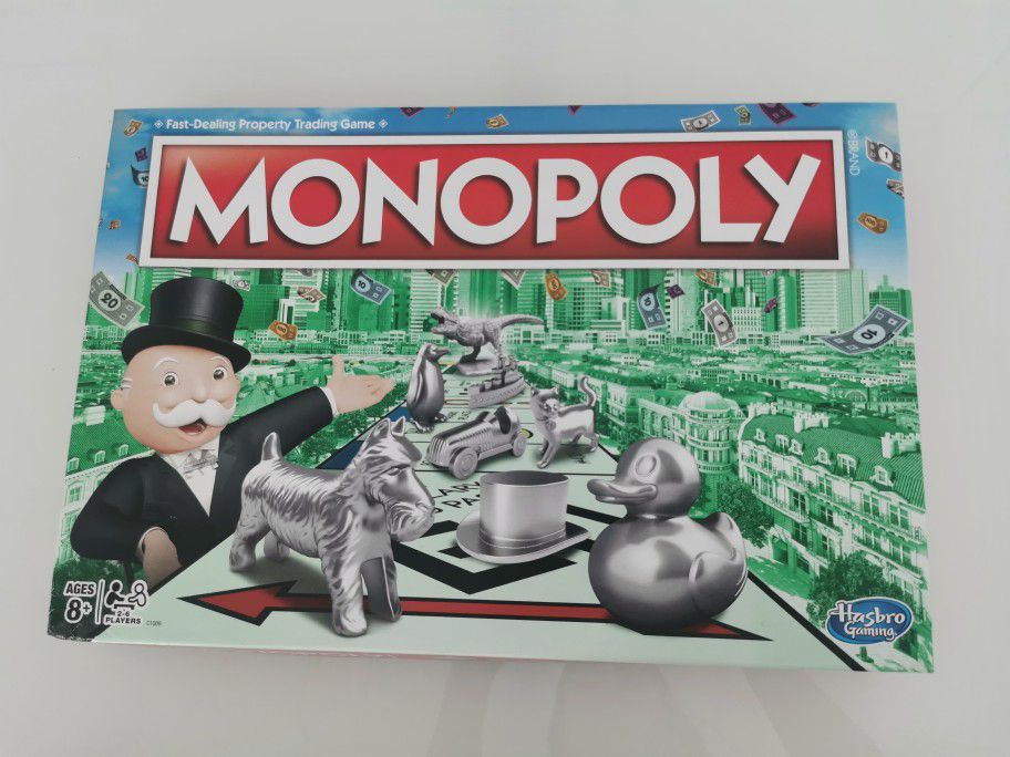 Hasbro MONOPOLY Game
