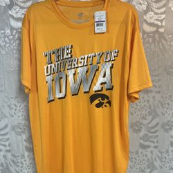 Men’s University Of Iowa T Shirt NWT