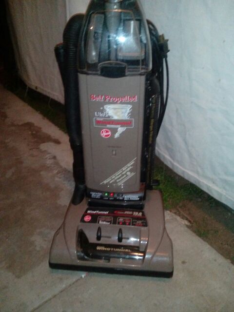 Hoover U6430-900 WindTunnel Ultra Self Propelled Upright Vacuum Cleaner