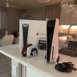 Ps5 With Box. 2 Controllers. Charging Station. Spider Man Miles Morales HDMI Also.