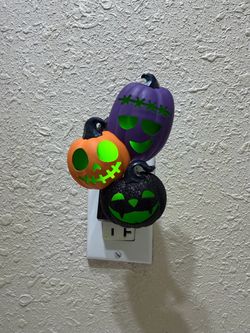 Bath and body works Halloween wall flower