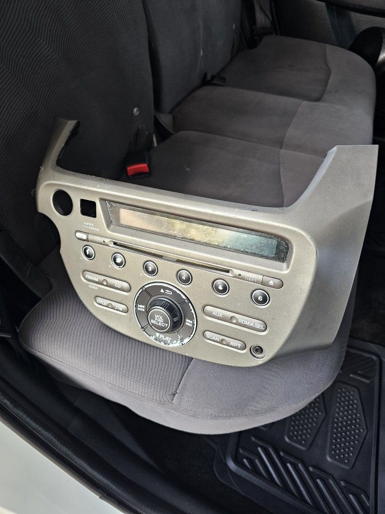 Honda Fit Radio USED
