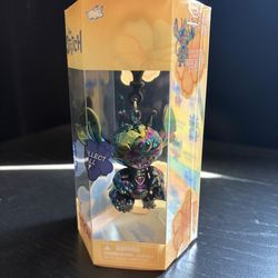 DISNEY STITCH CHIBI IN MOTION IRIDESCENT STITCH ULTRA RARE **NEW**