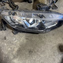 2018-2022 Honda Civic Headlight Passenger Side Part