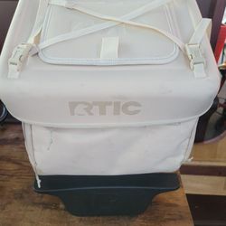 RTIC Expandable Insulsted Cooler