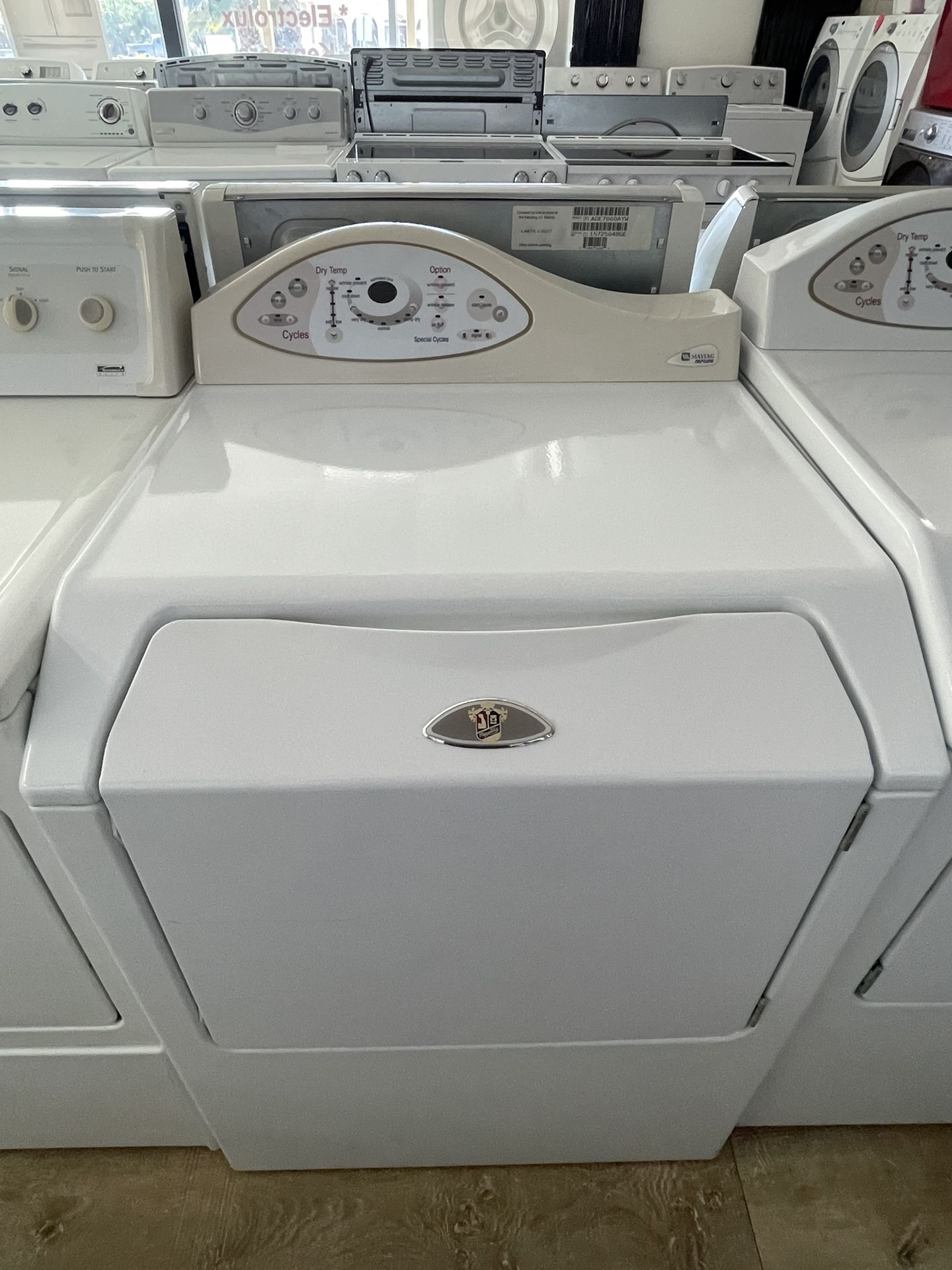 Maytag Neptune Gas Dryer In Excellent Condition