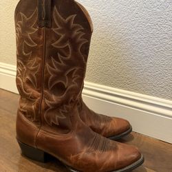 Ariat Heritage R Toe Western boots