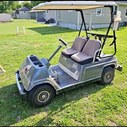 1983 yamaha G1 gas powered golf cart